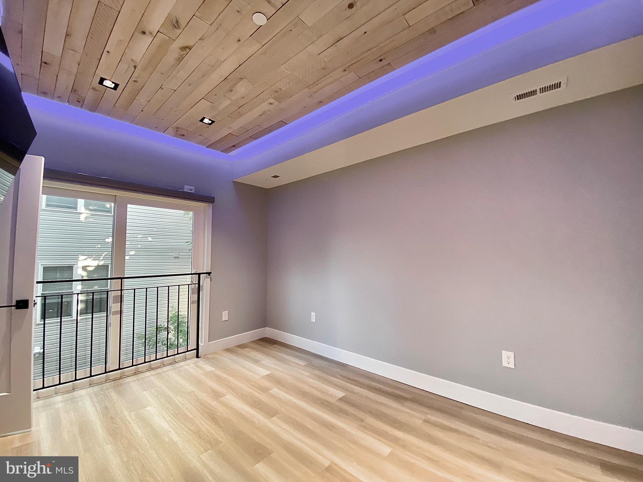 TEMPLE UNIVERSITY - Residential Lease