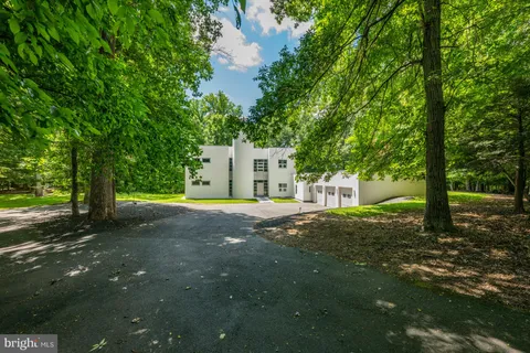 11915 Glen Mill Rd, Potomac, MD 20854 - MLS#: MDMC2158658