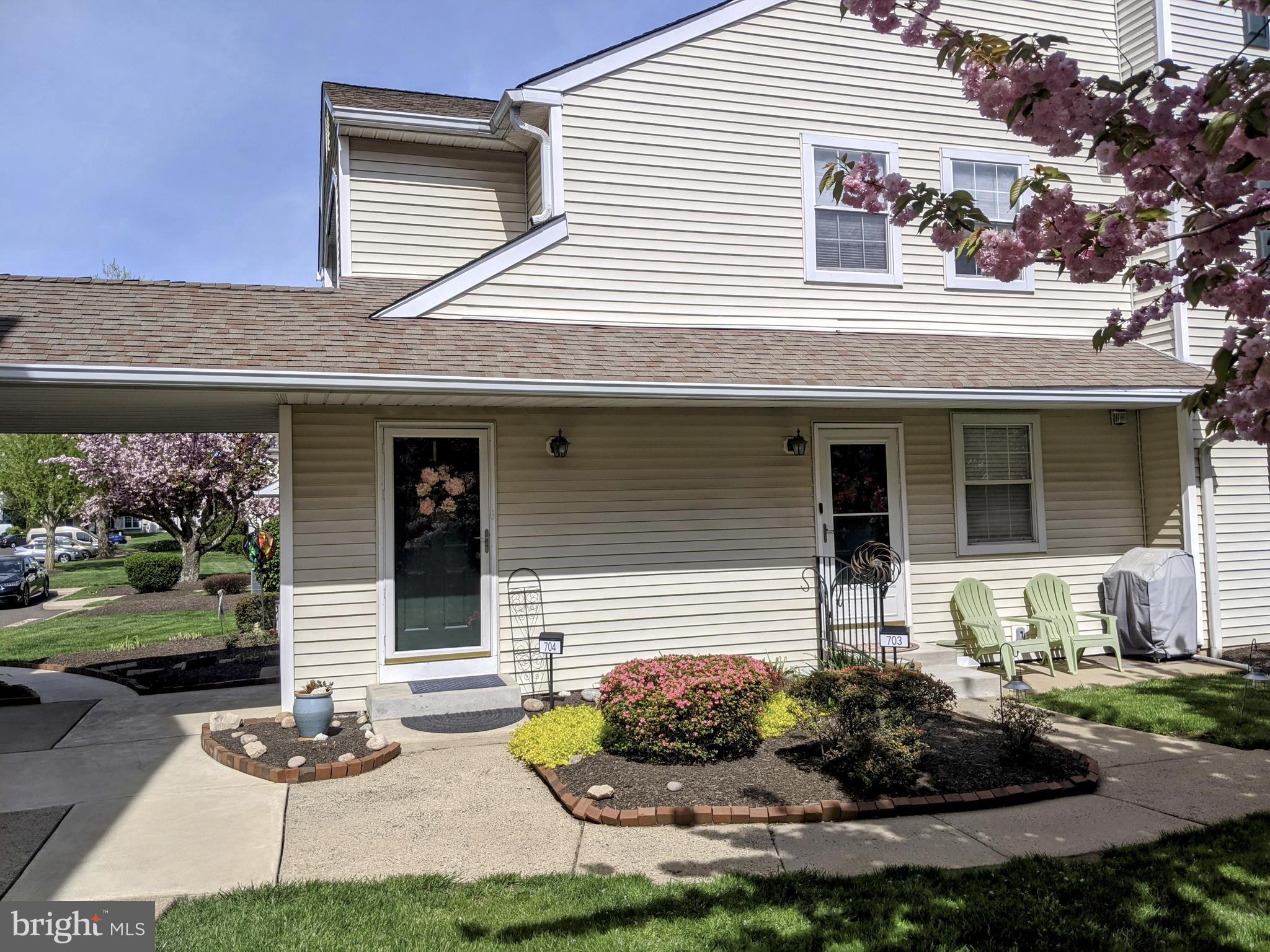 STEAMBOAT STATION - Residential