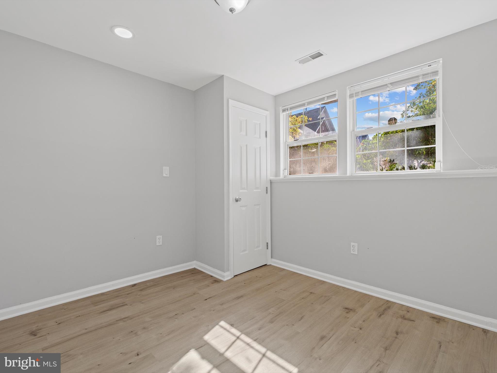 WOODVIEW VILLAGE WEST - Residential