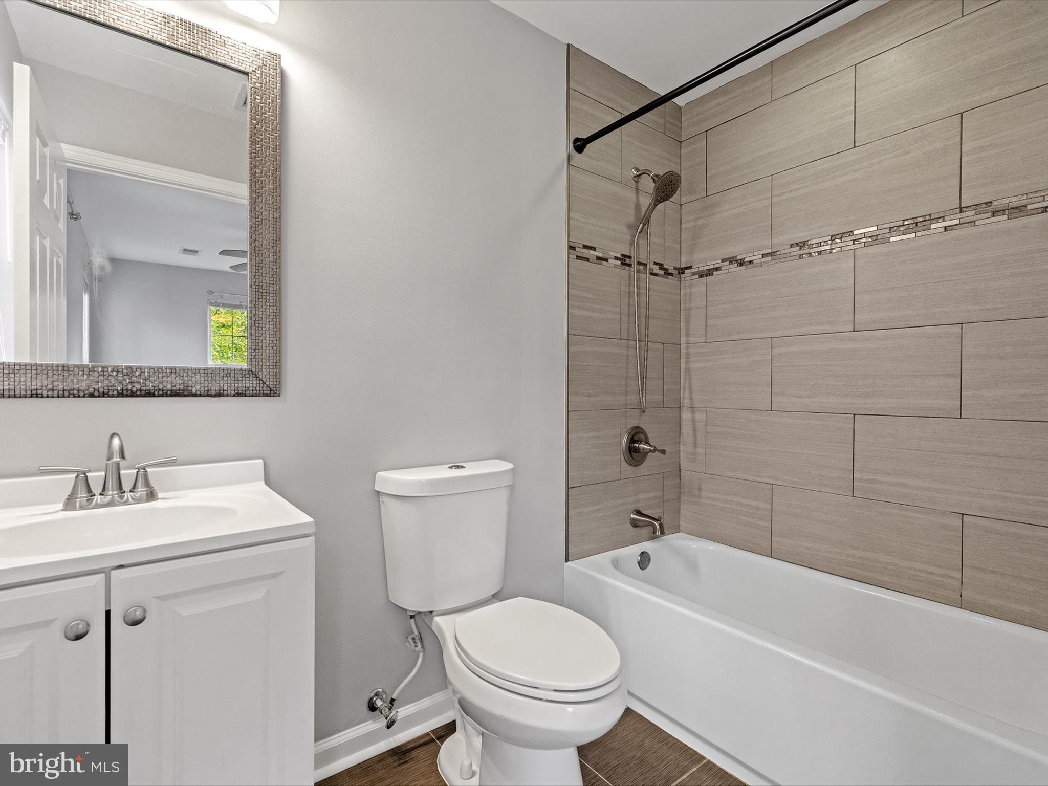 WOODVIEW VILLAGE WEST - Residential