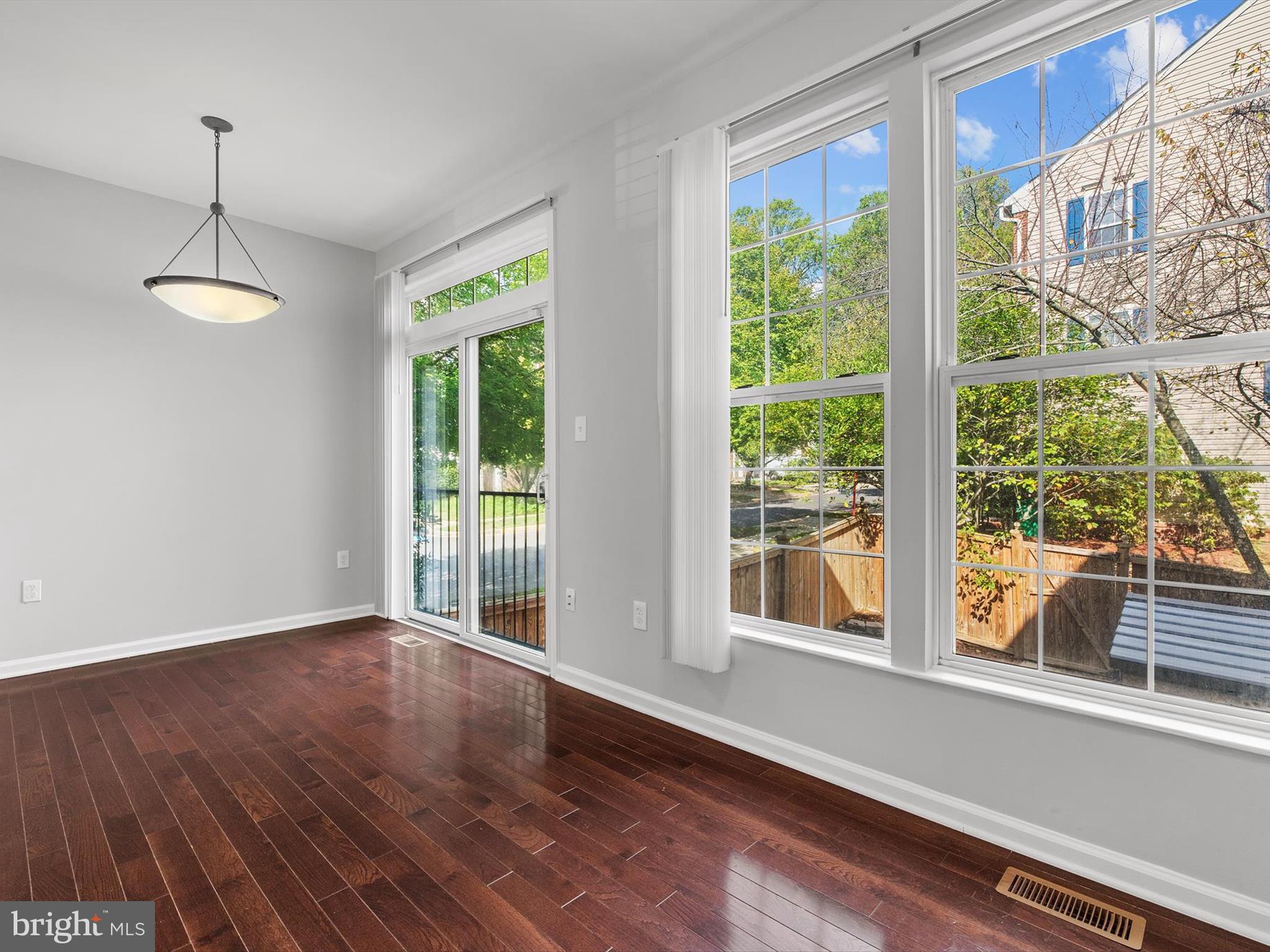 WOODVIEW VILLAGE WEST - Residential