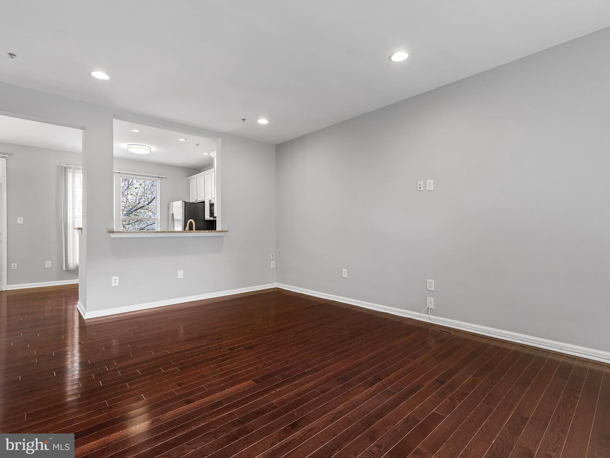 WOODVIEW VILLAGE WEST - Residential