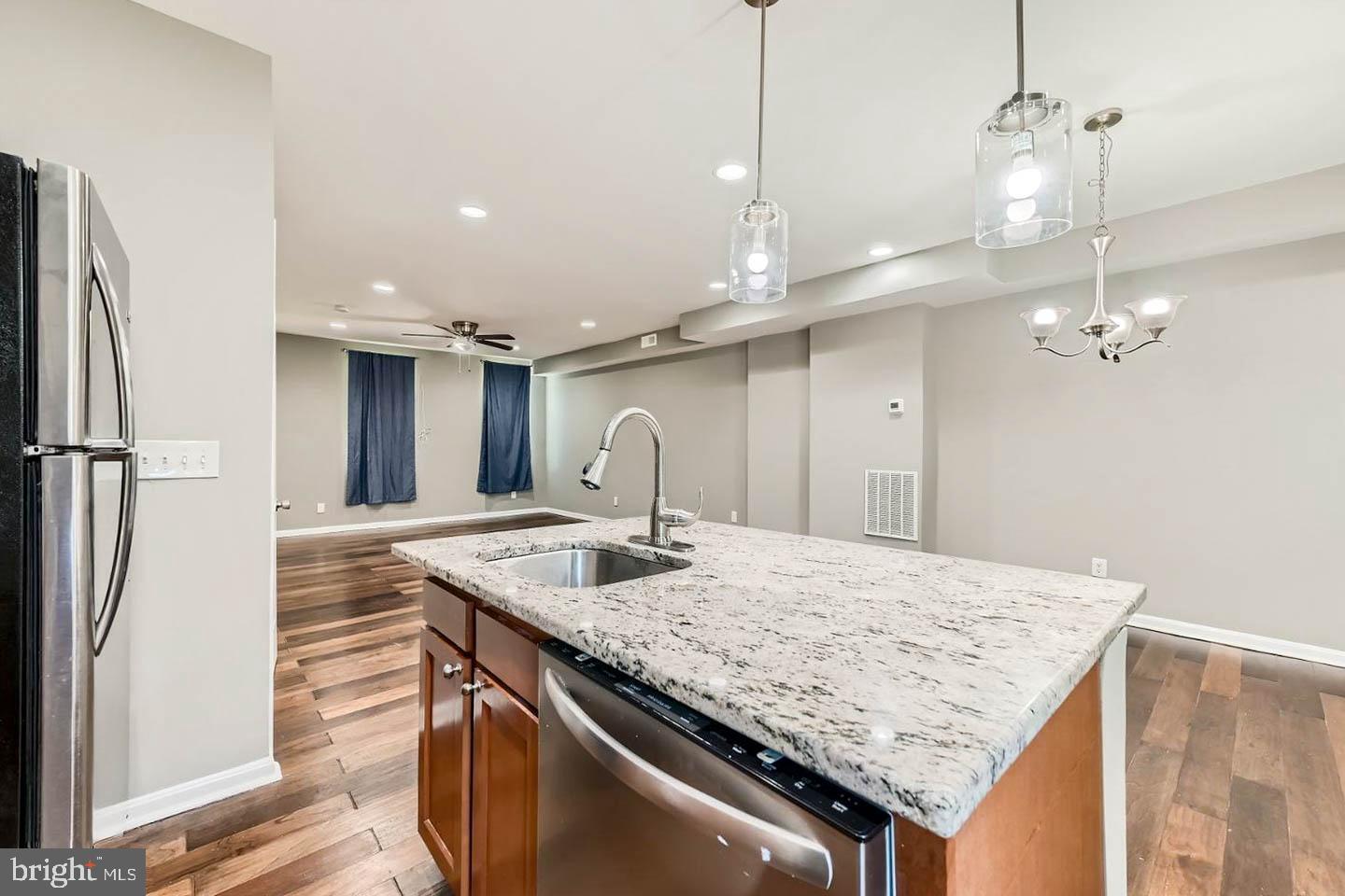 DORCHESTER - Residential