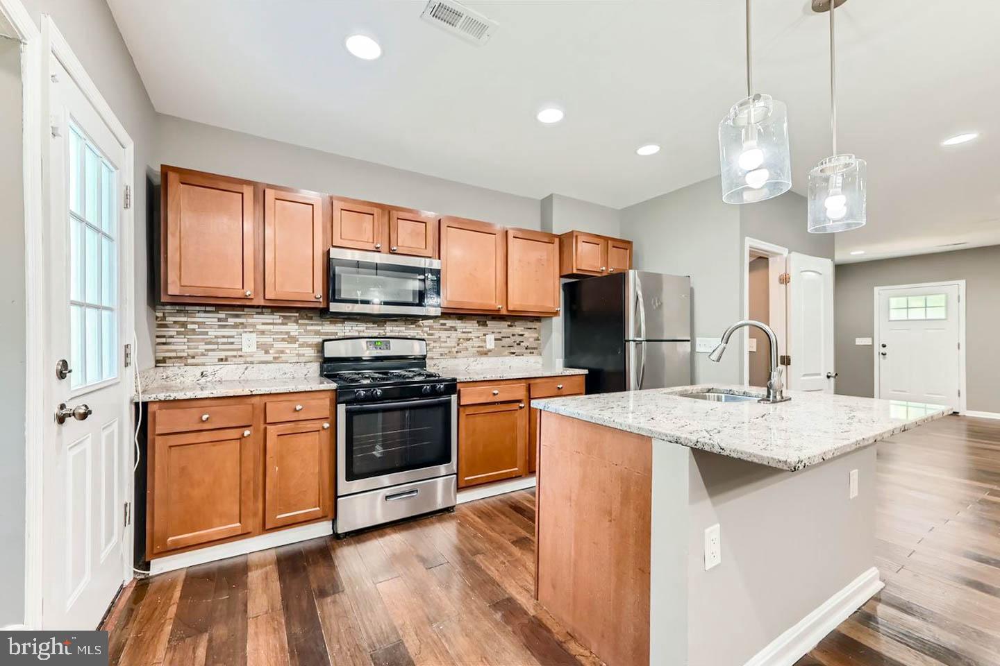 DORCHESTER - Residential