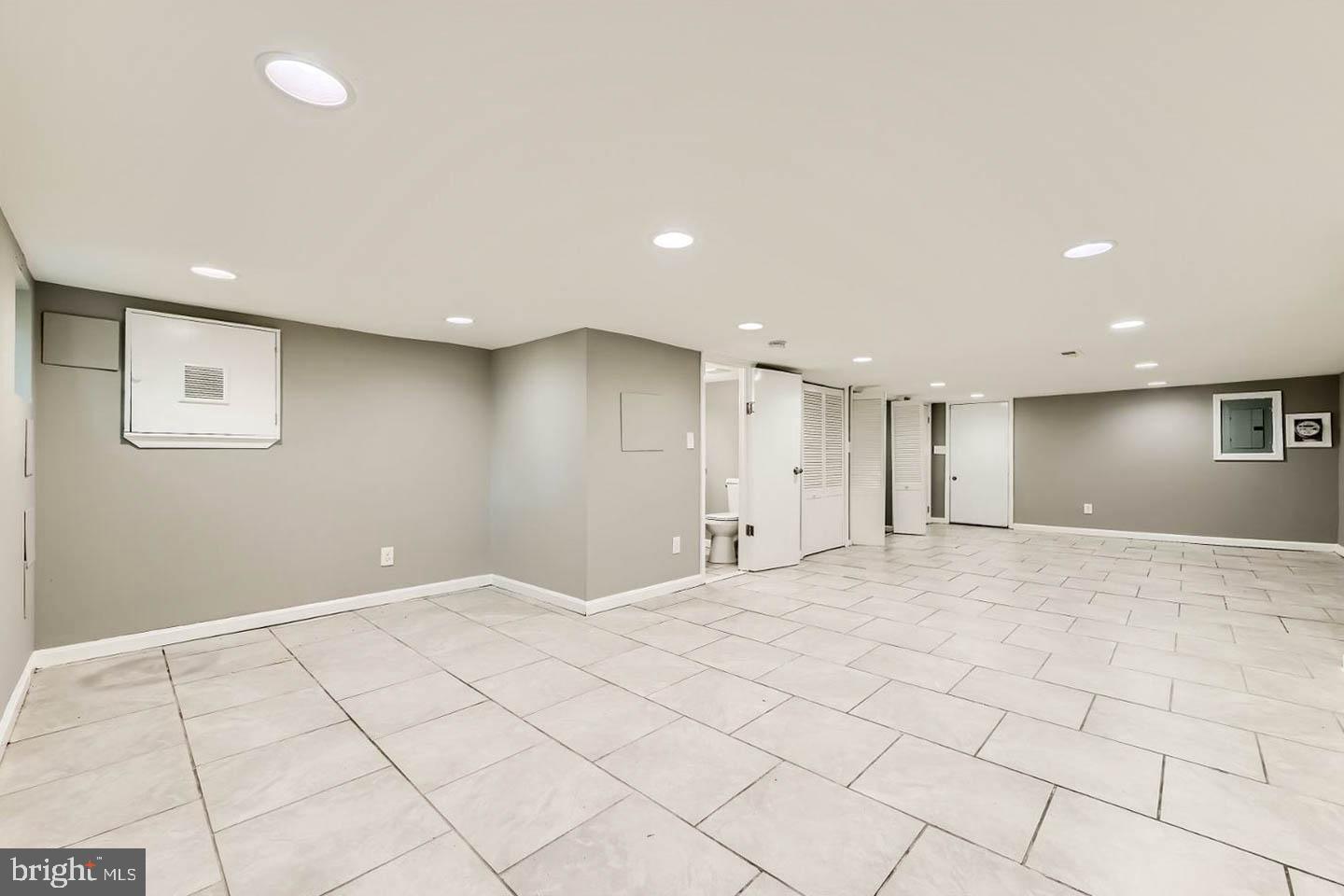 DORCHESTER - Residential