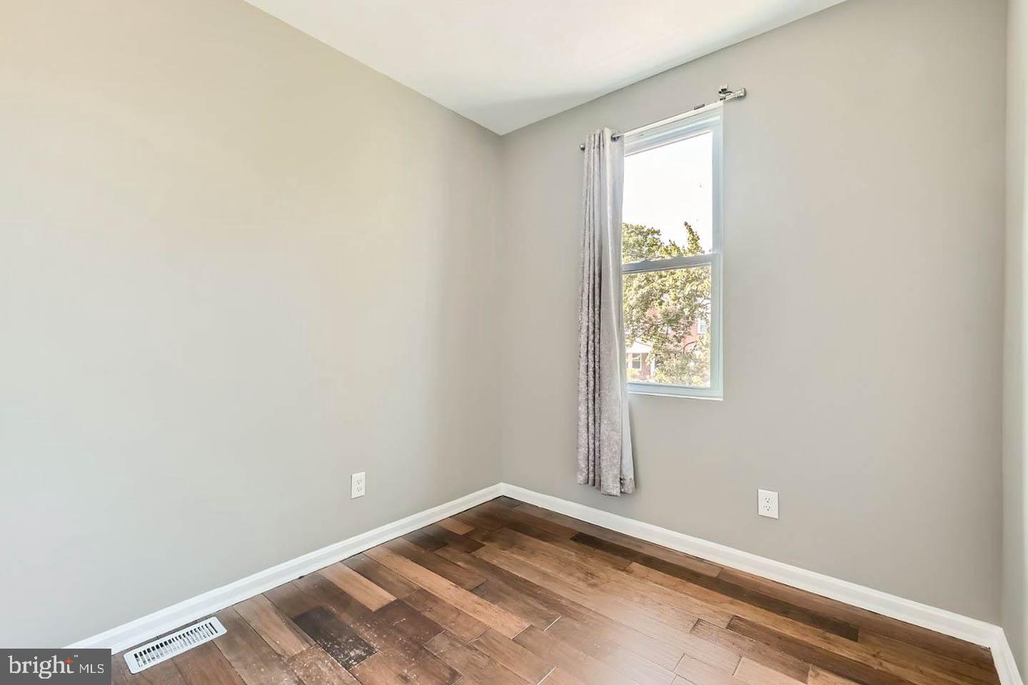 DORCHESTER - Residential