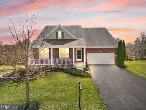 Photo of 8301 Lucy Avenue, WARRENTON, VA 20187 (MLS # VAFQ2020560)