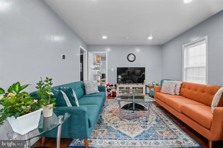 EASTMAN KEYS - Residential