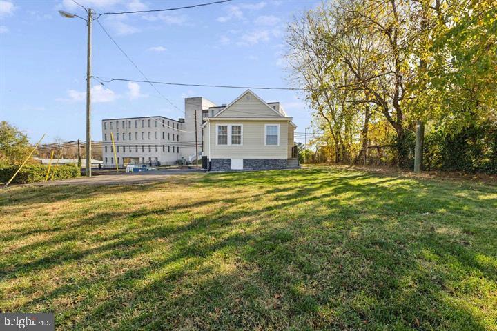 EASTMAN KEYS - Residential