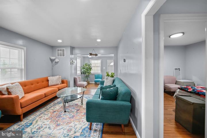 EASTMAN KEYS - Residential