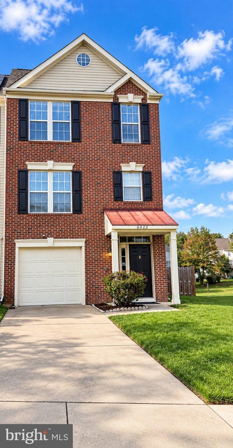 Townhouse For Sale - 6022 Cedar Post Drive<br/> DISTRICT HEIGHTS, MD 20747