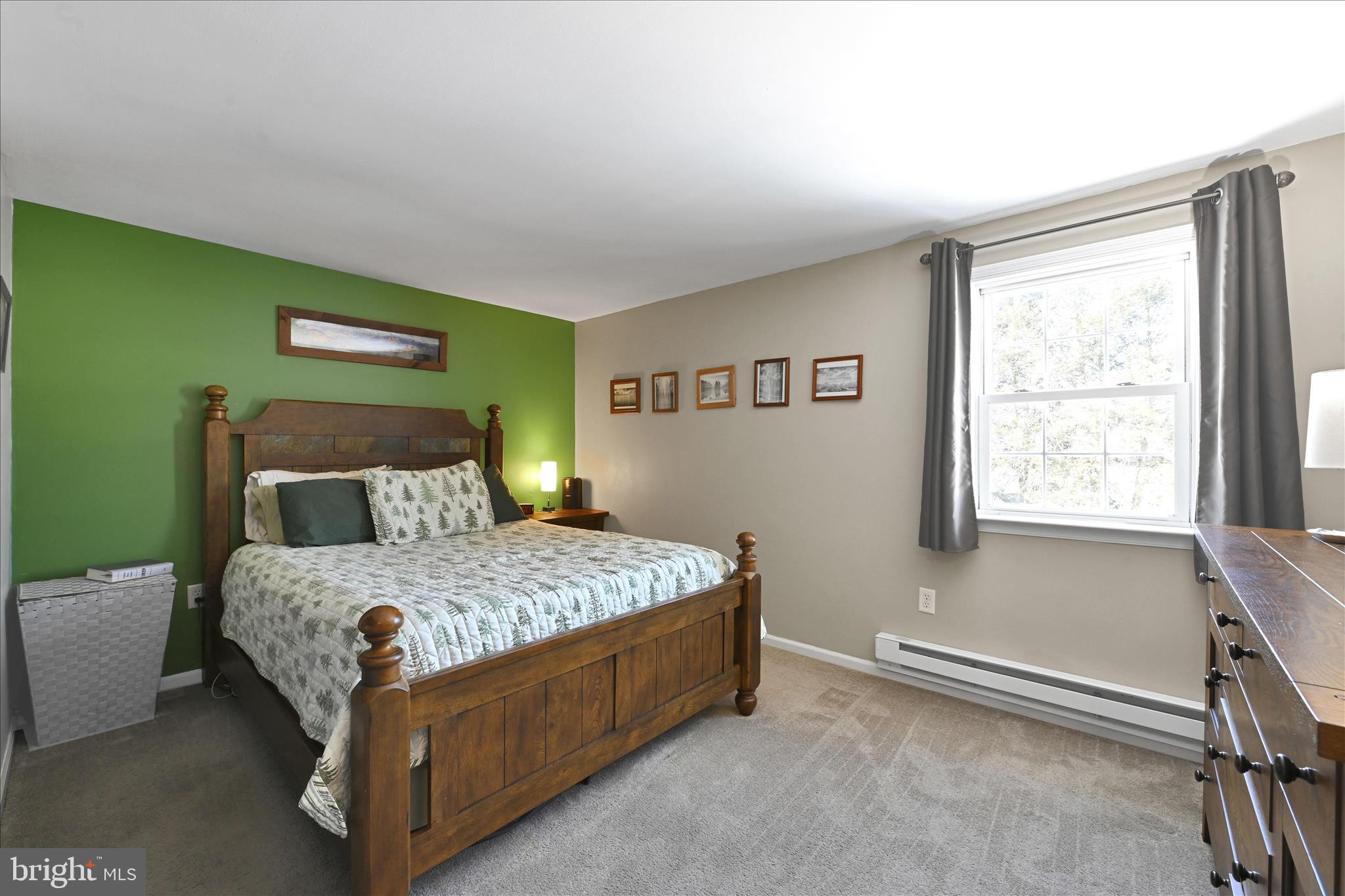 HESSMAR MANOR - Residential