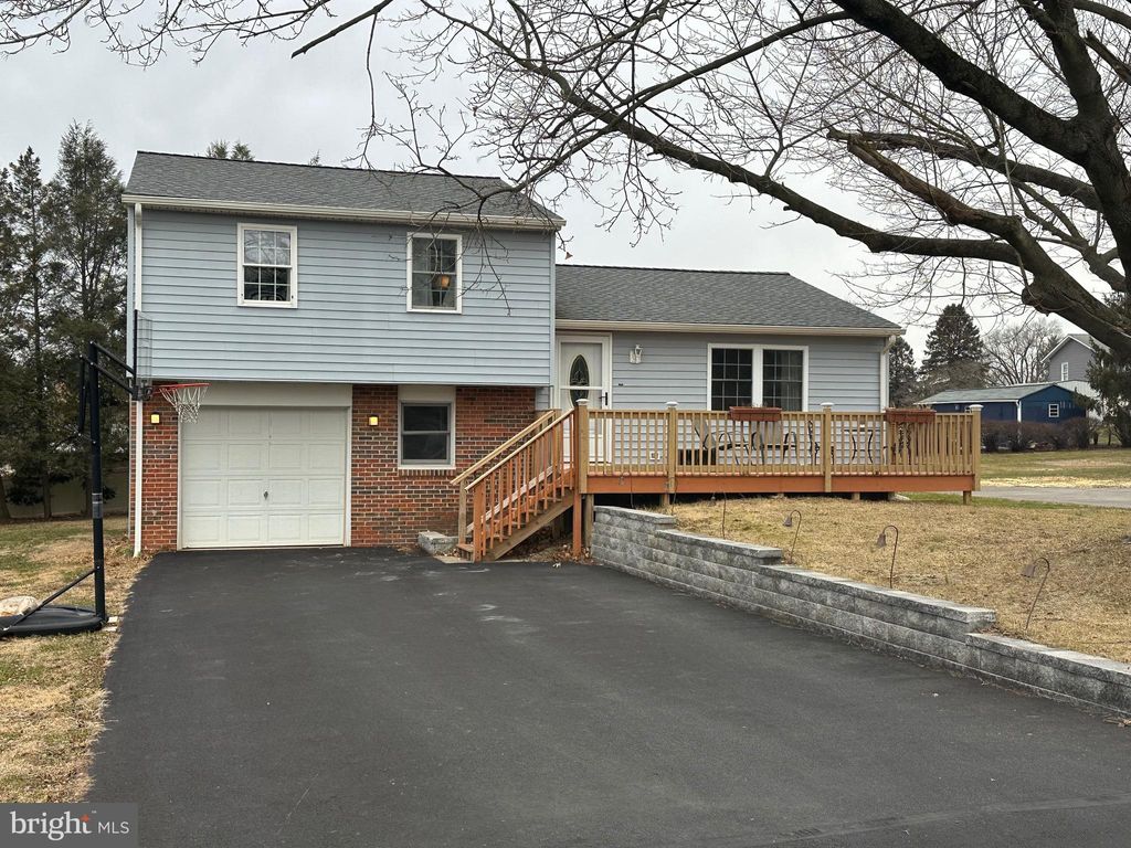 Photo of 1030 Stellar Drive, MOUNT JOY, PA 17552 (MLS # PALA2081966)