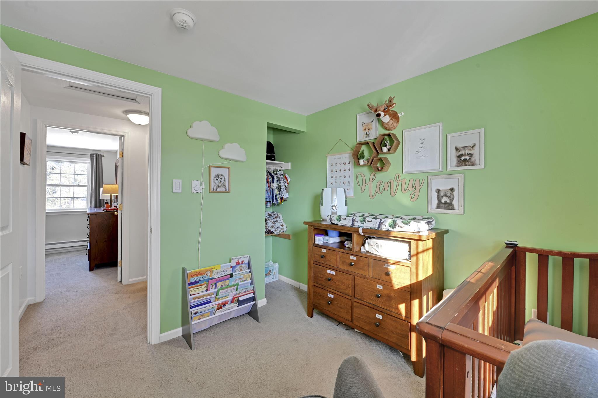 HESSMAR MANOR - Residential