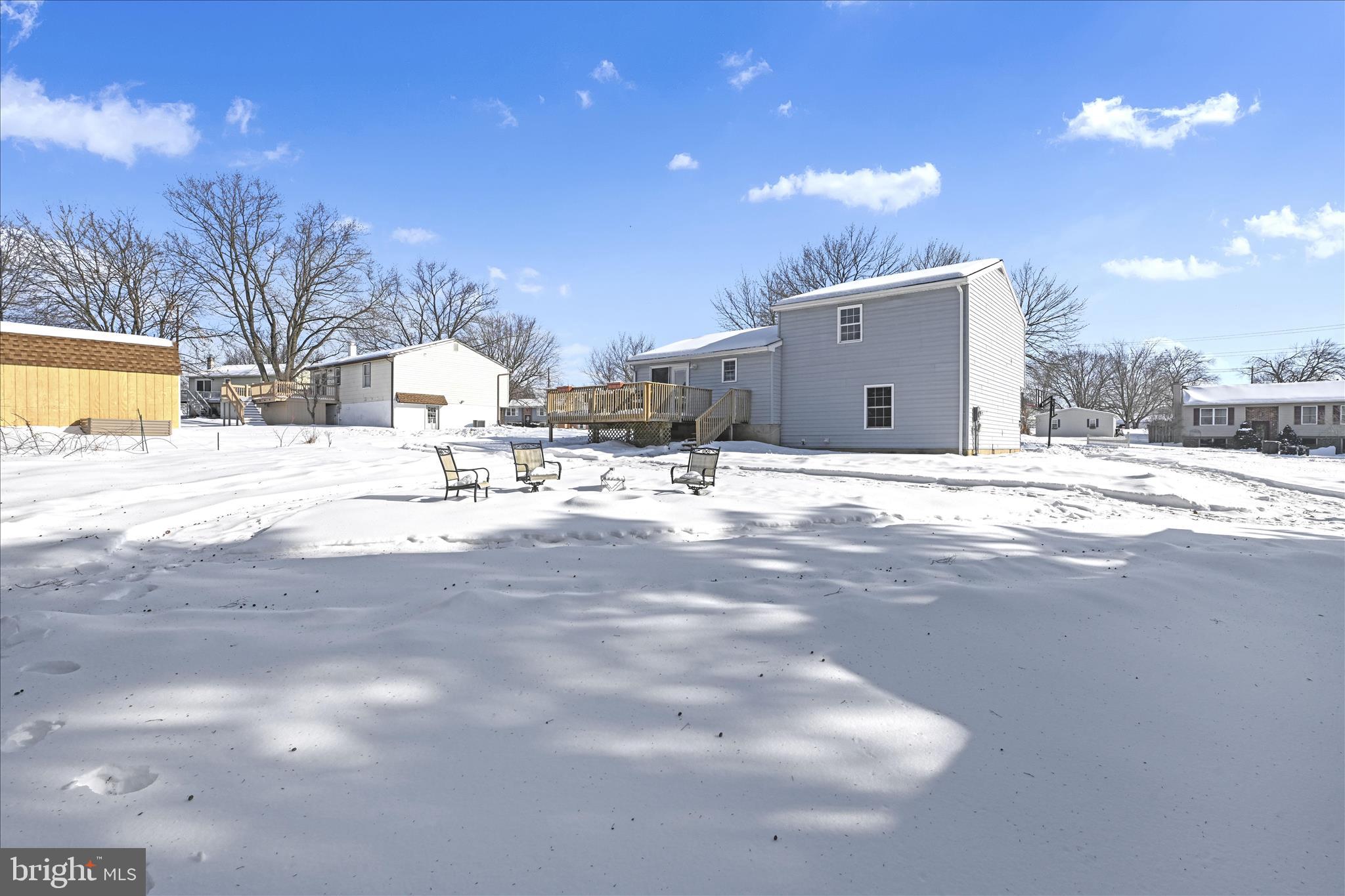 HESSMAR MANOR - Residential