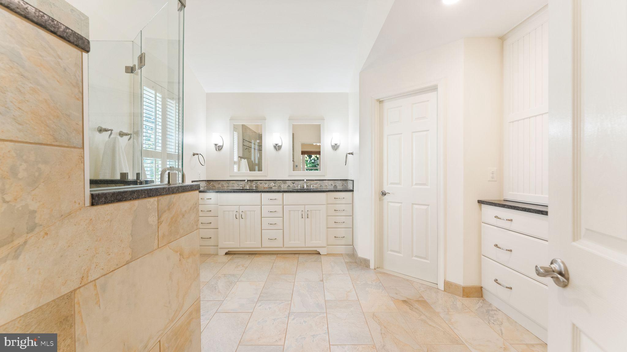 EXETER - Residential