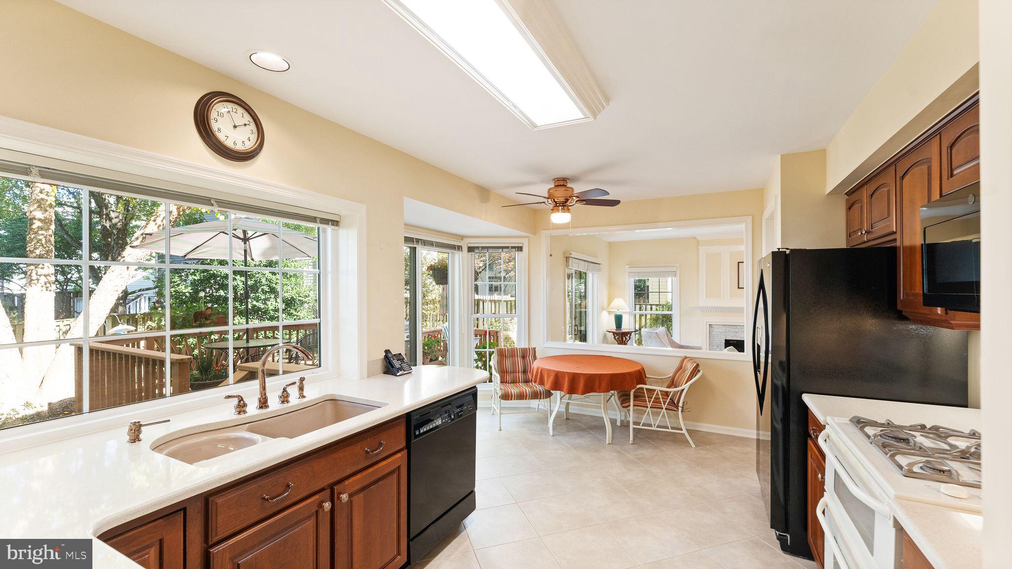 EXETER - Residential