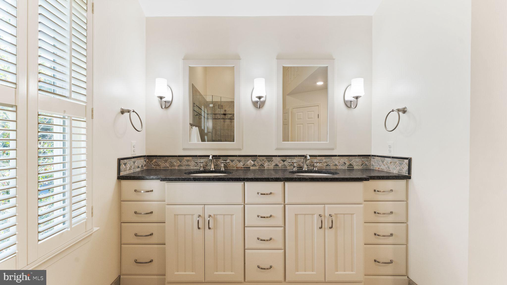 EXETER - Residential