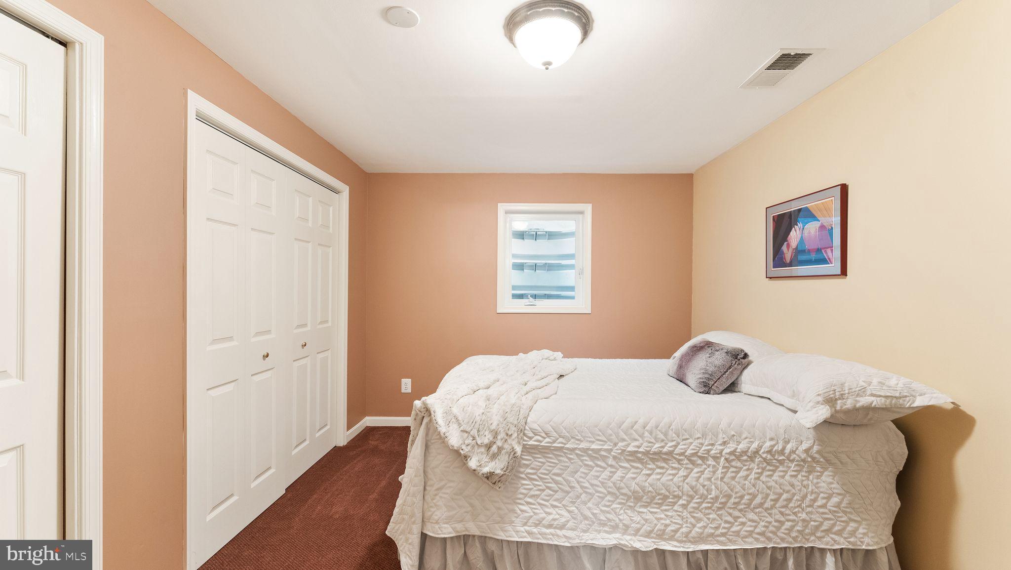 EXETER - Residential