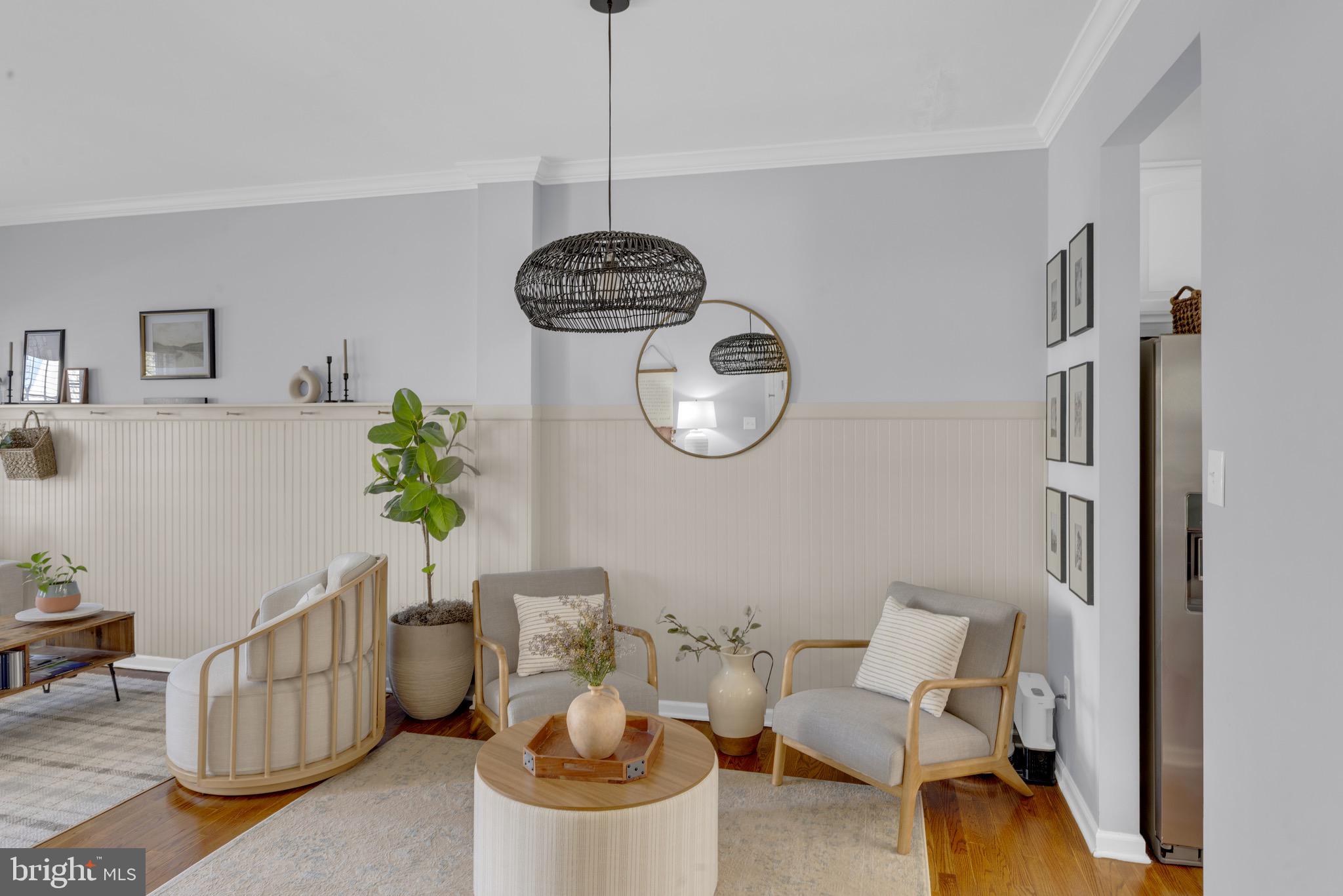 COUNTRY CLUB KNOLL - Residential