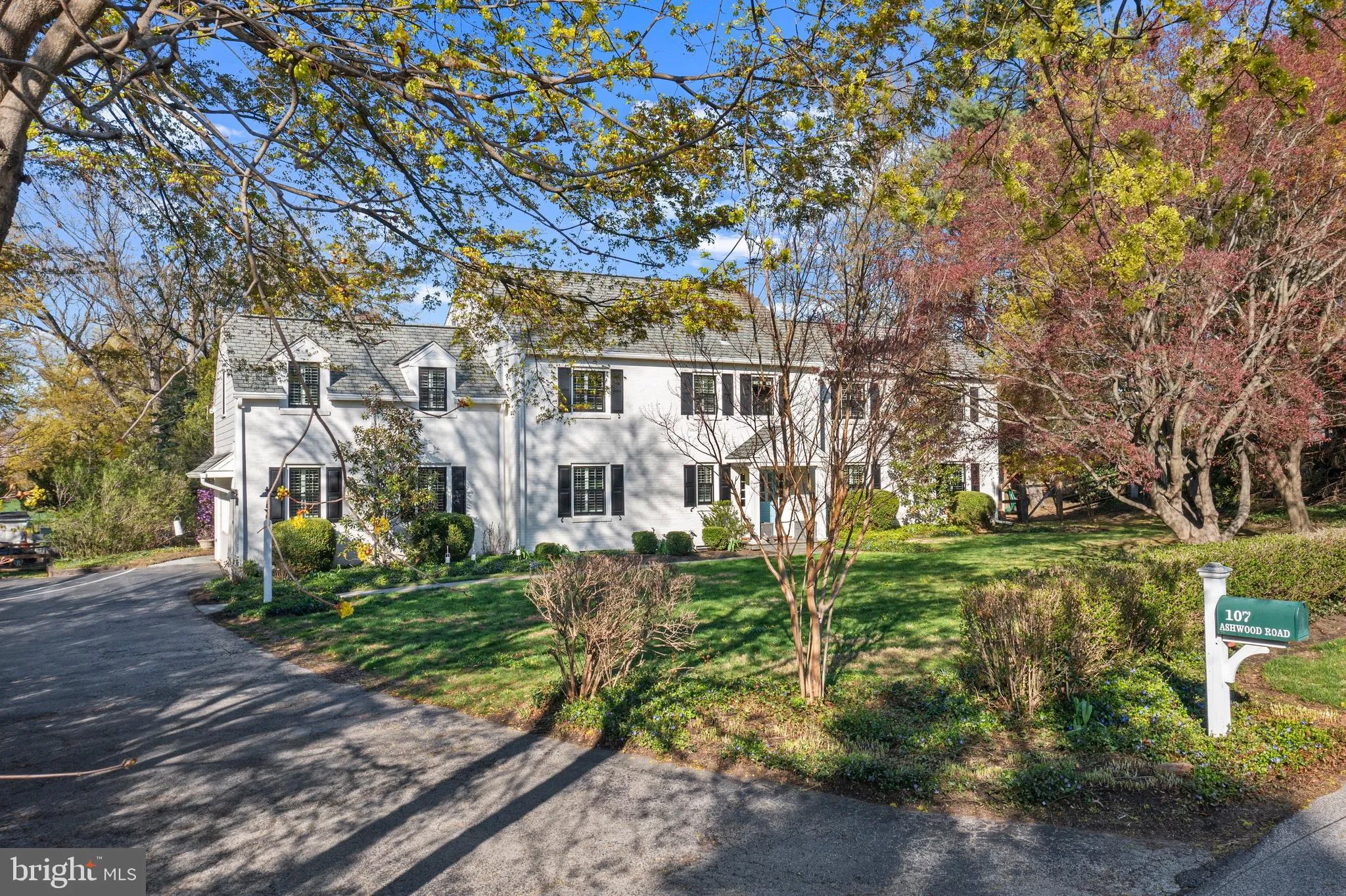 Villanova, Pennsylvania 19085, United States, 5 Bedrooms Bedrooms, ,4 BathroomsBathrooms,Residential,Pending,106388