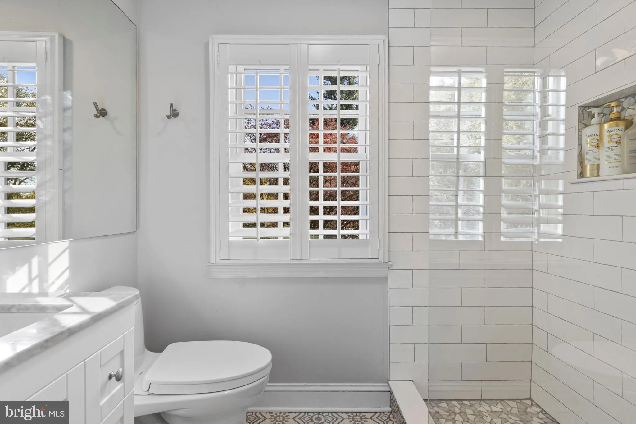 Villanova, Pennsylvania 19085, United States, 5 Bedrooms Bedrooms, ,4 BathroomsBathrooms,Residential,Pending,106388