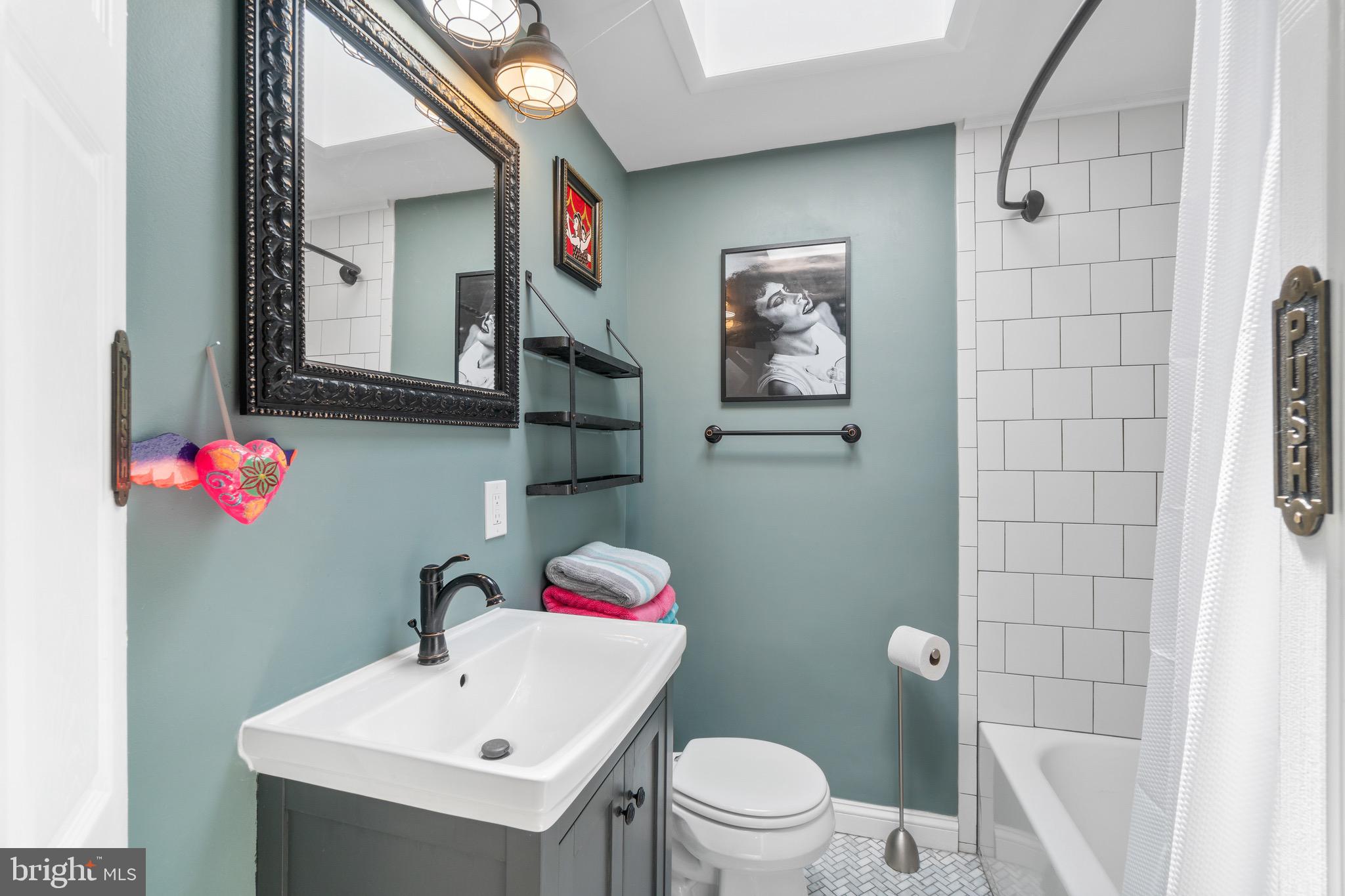 MEDFIELD - Residential