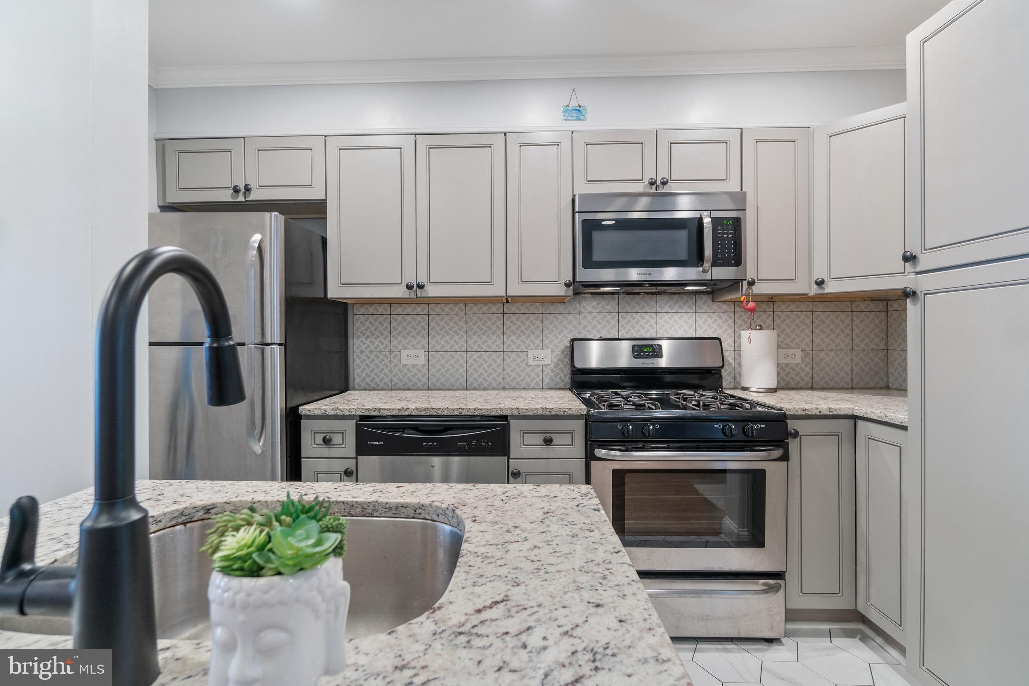 MEDFIELD - Residential