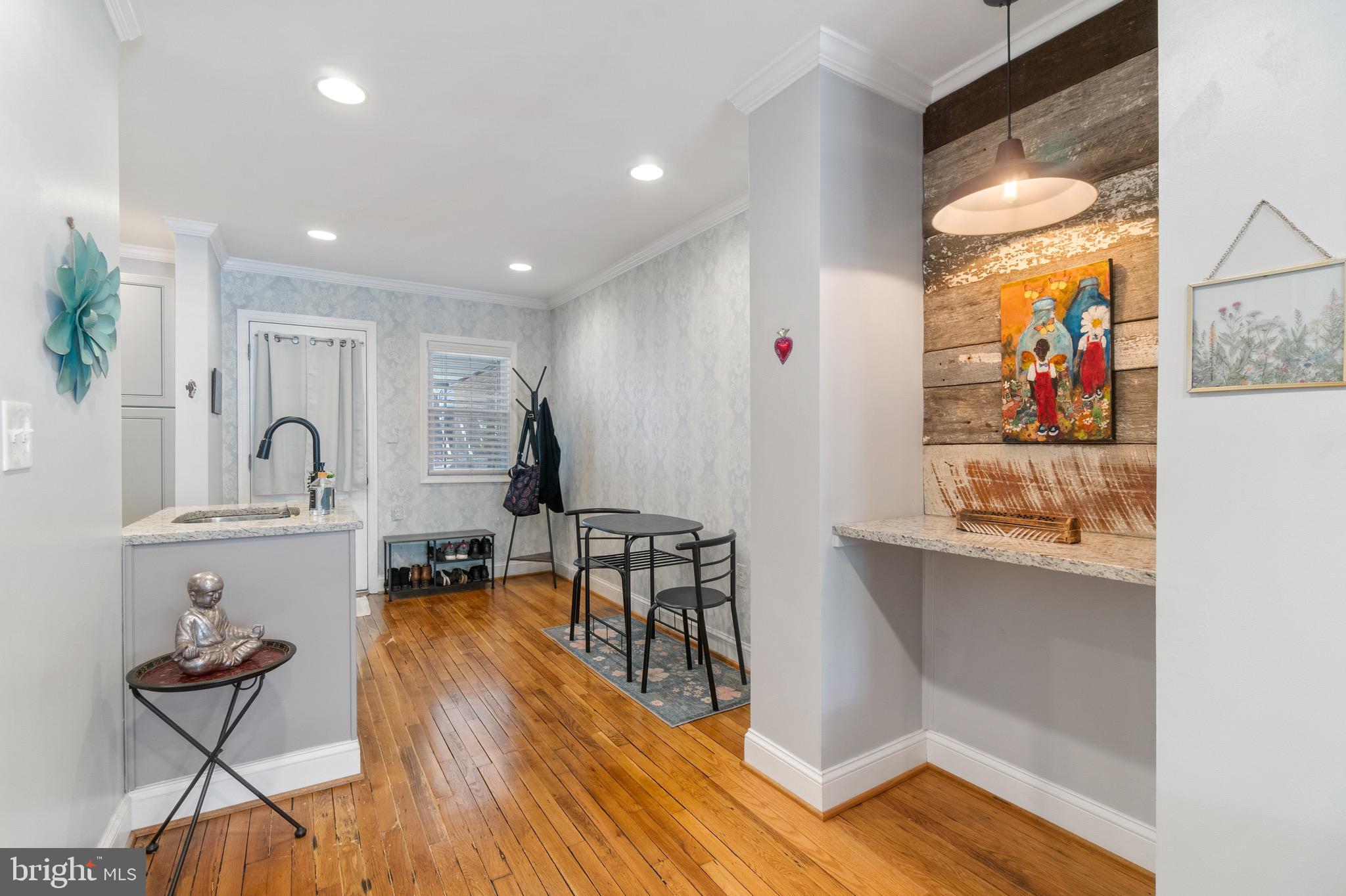 MEDFIELD - Residential