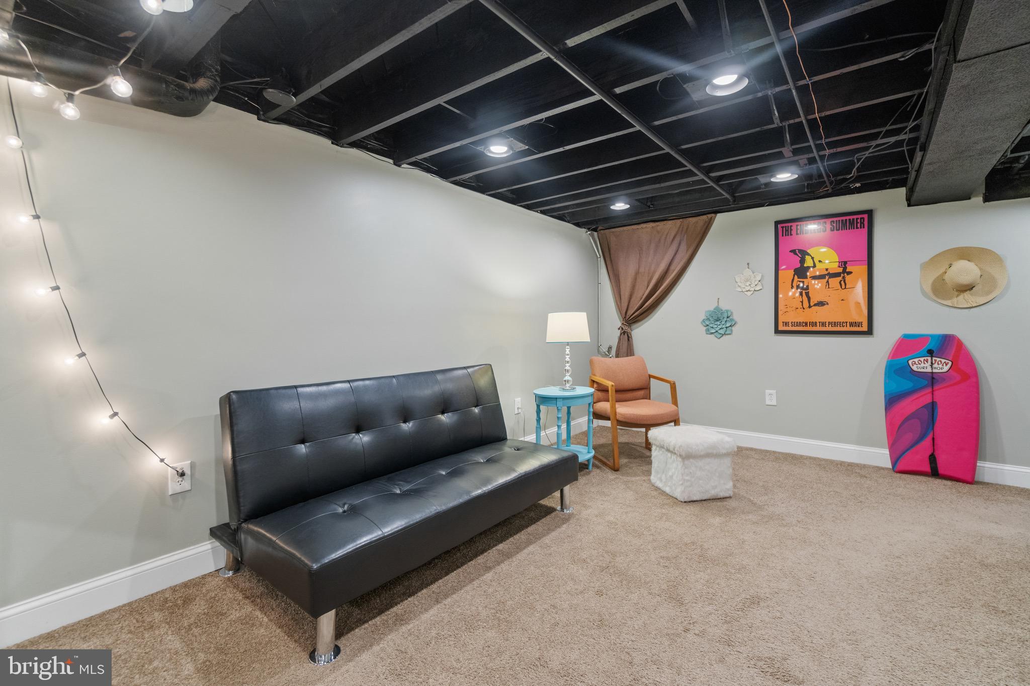 MEDFIELD - Residential