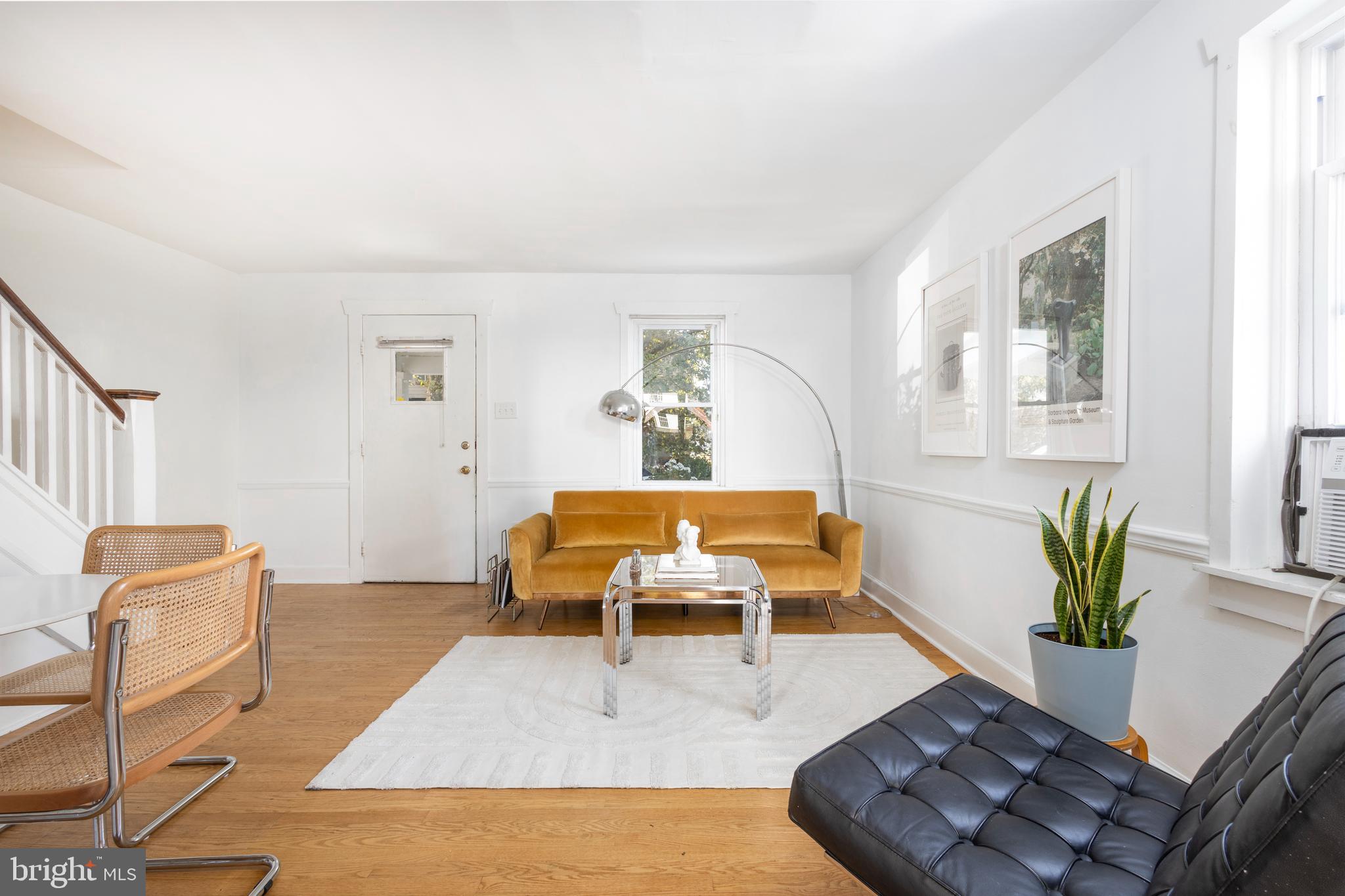 EAST FALLS - Residential