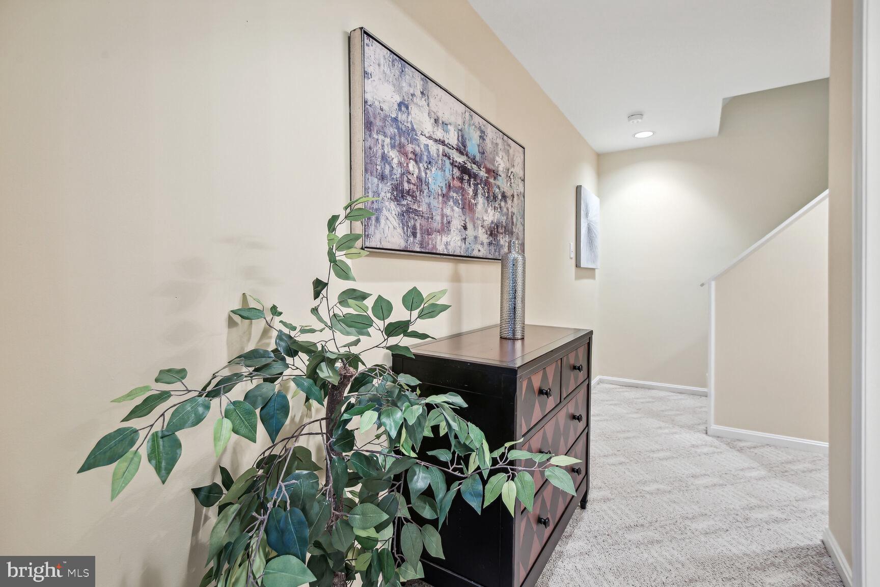 POTOMAC CHASE - Residential