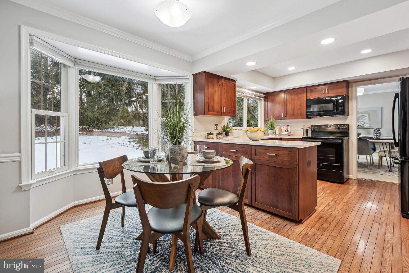 POTOMAC CHASE - Residential