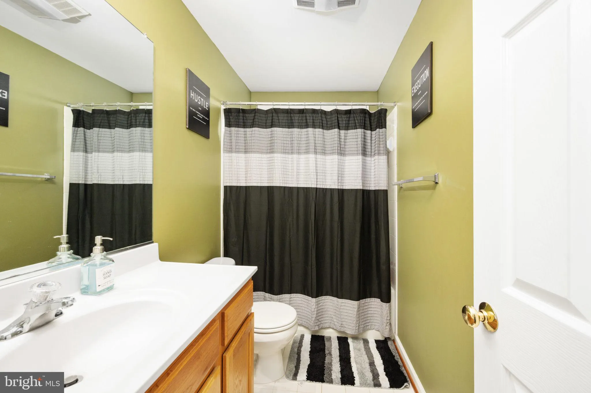 Stafford, Virginia 22554, United States, 6 Bedrooms Bedrooms, ,5 BathroomsBathrooms,Residential,Active,196361