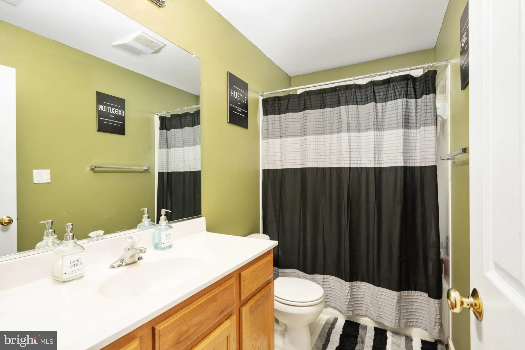 Stafford, Virginia 22554, United States, 6 Bedrooms Bedrooms, ,5 BathroomsBathrooms,Residential,Active,196361