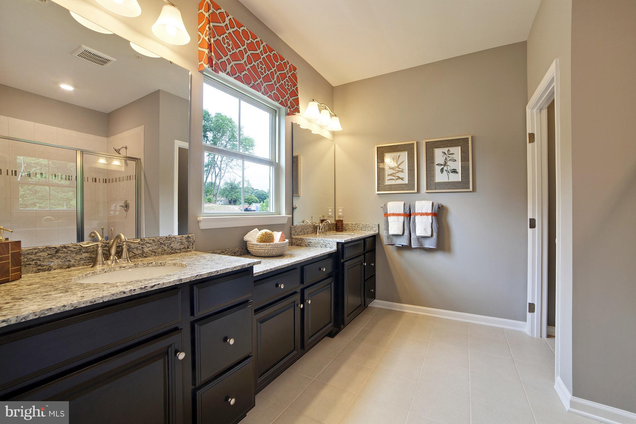 PONDVIEW - Residential