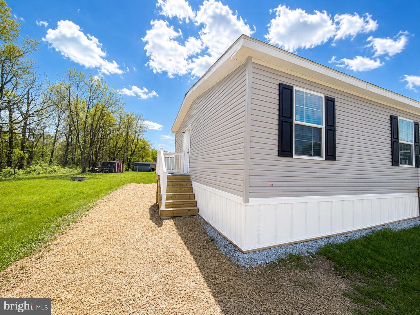 CASTLE HILL MOBILE PARK - Residential