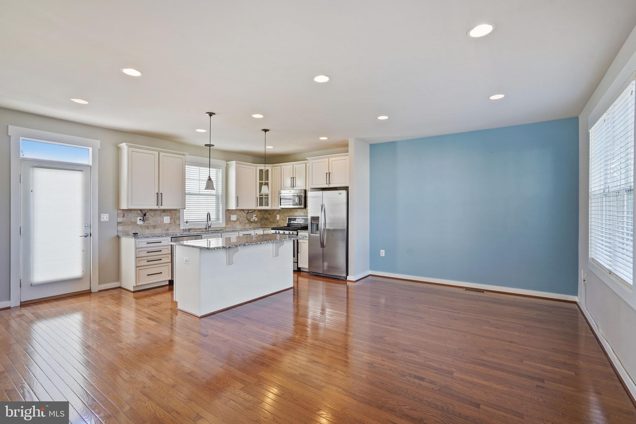 BRAMBLETON OVERLOOK - Residential Lease