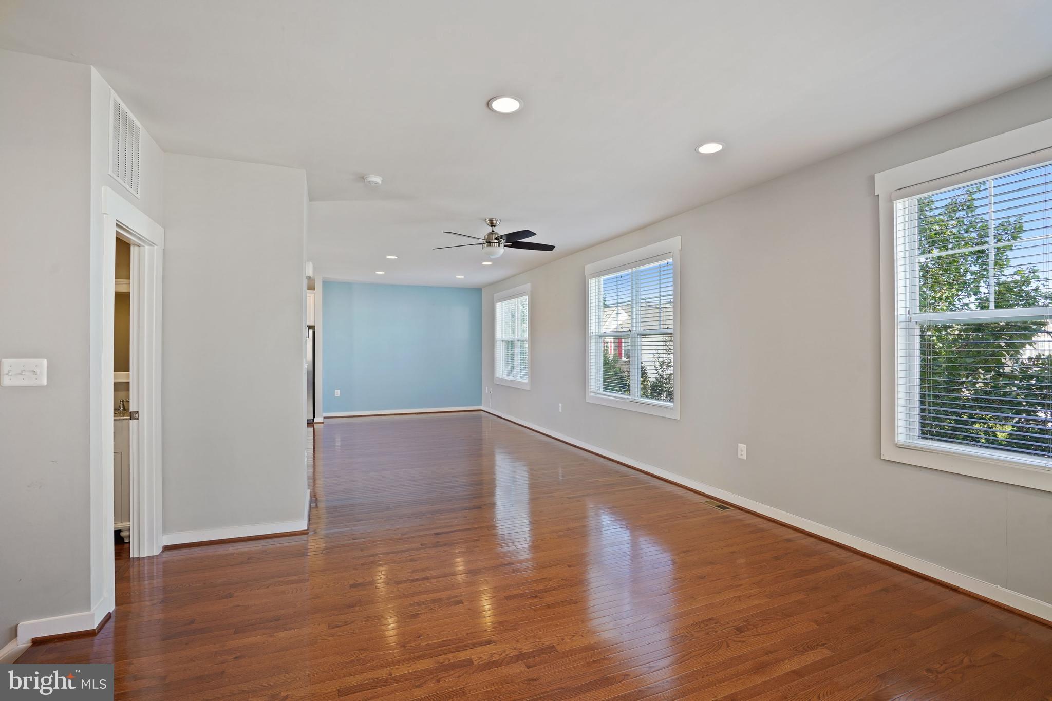 BRAMBLETON OVERLOOK - Residential Lease