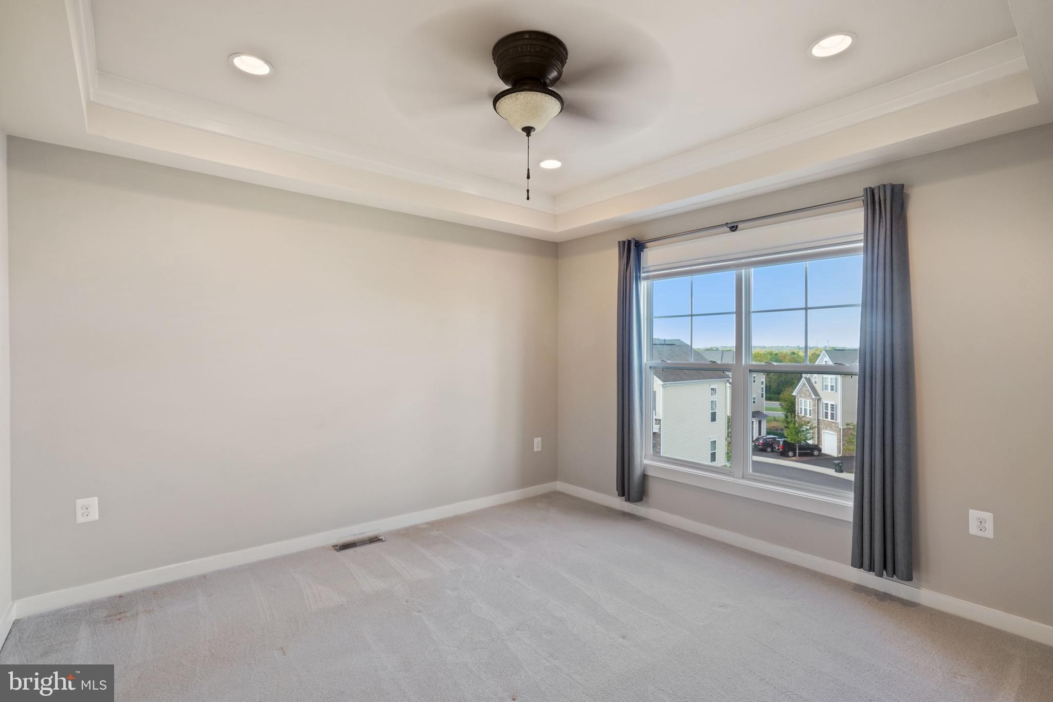 BRAMBLETON OVERLOOK - Residential Lease