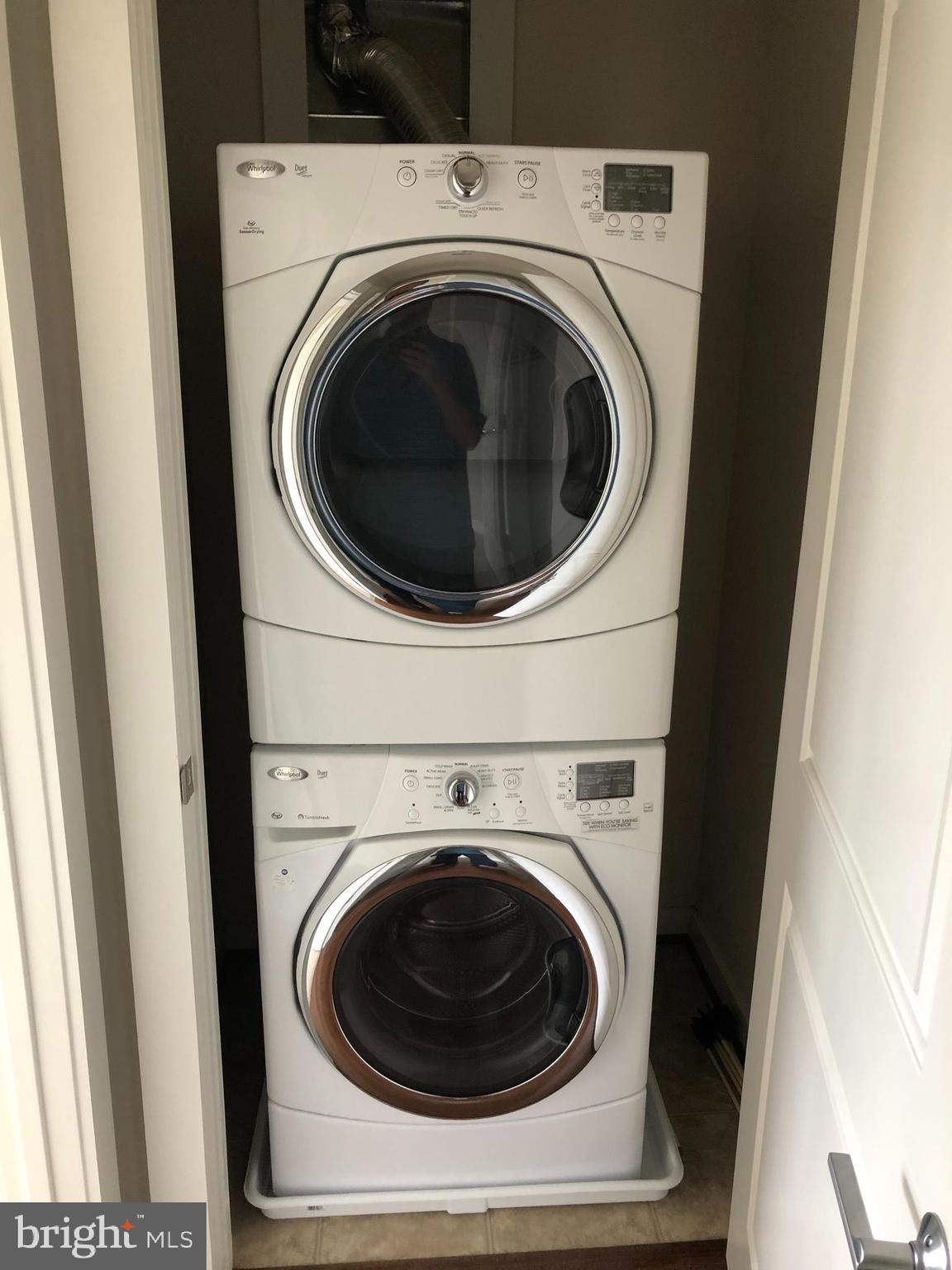 BRAMBLETON OVERLOOK - Residential Lease