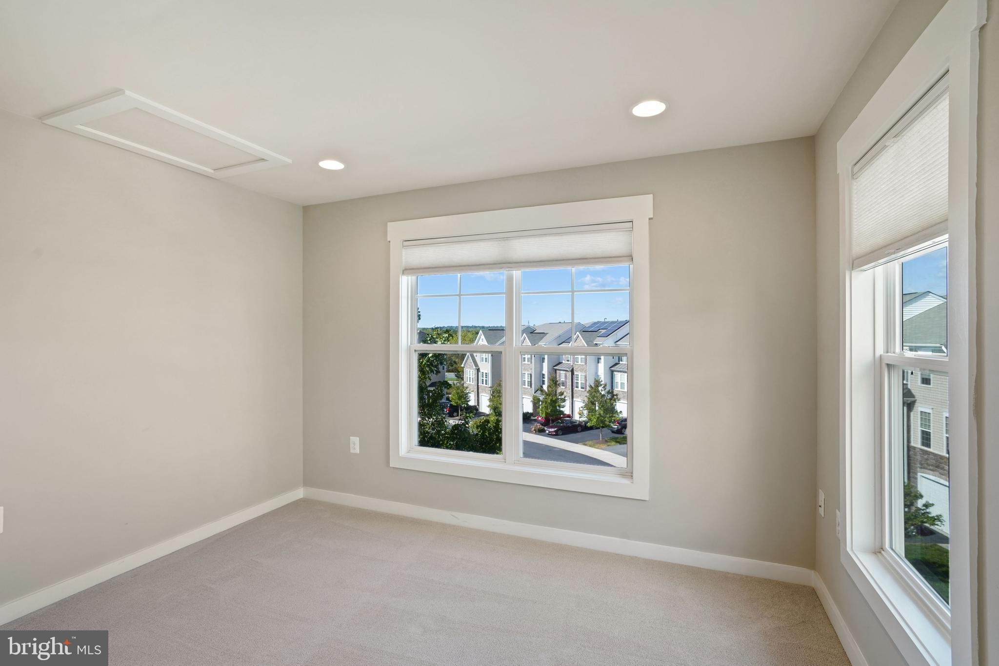 BRAMBLETON OVERLOOK - Residential Lease