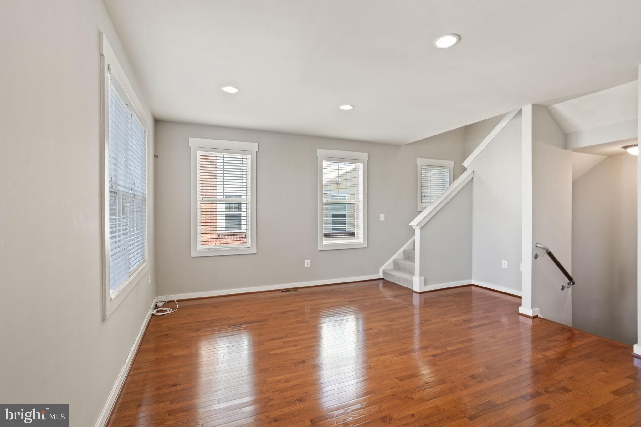 BRAMBLETON OVERLOOK - Residential Lease