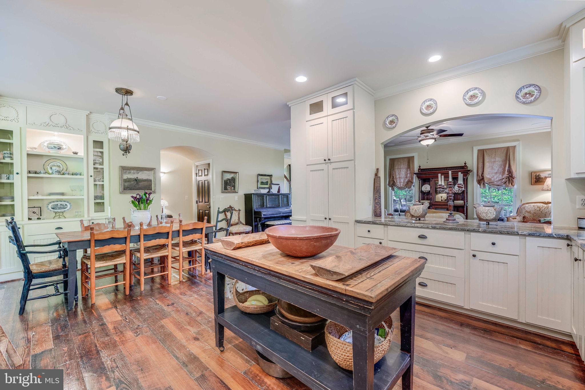 THE PLAINS - Residential