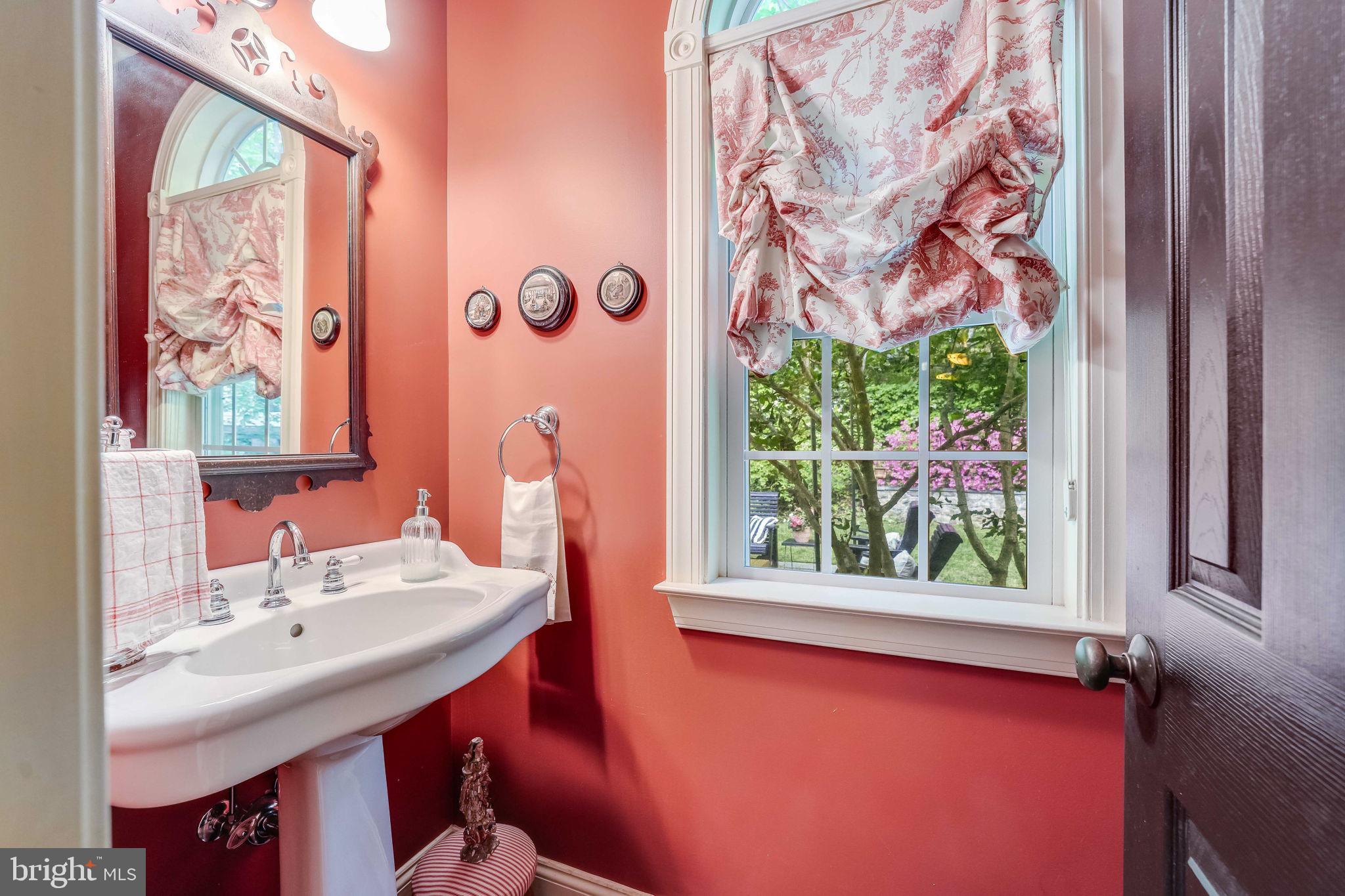 THE PLAINS - Residential