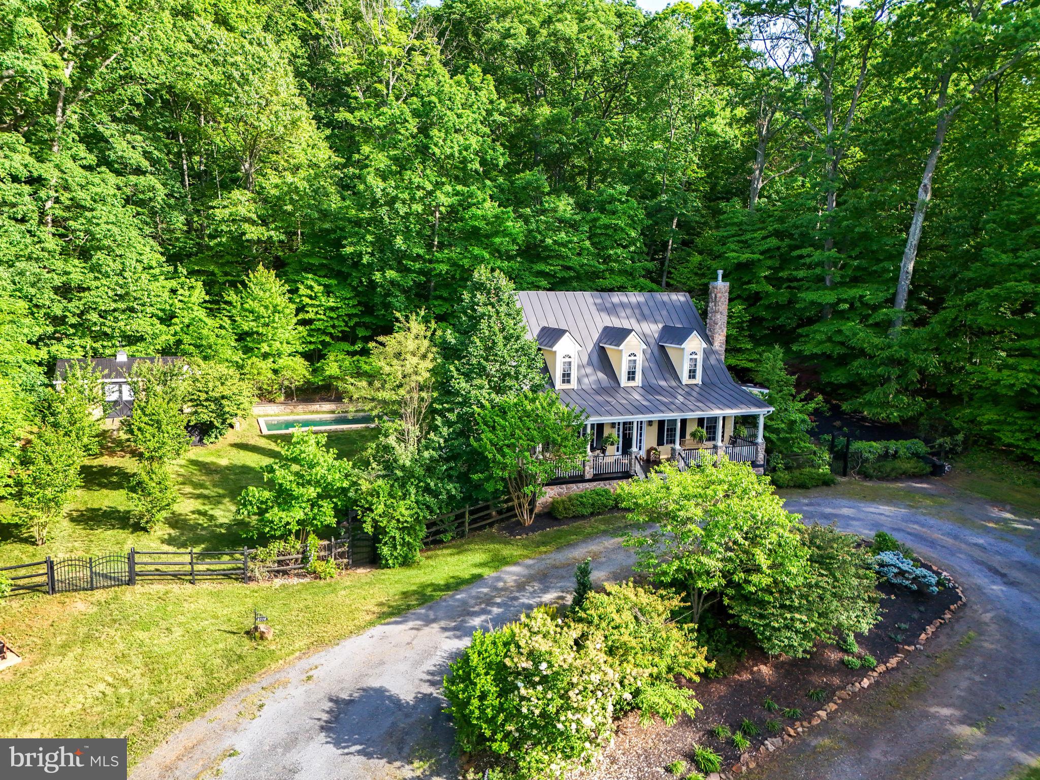 THE PLAINS - Residential