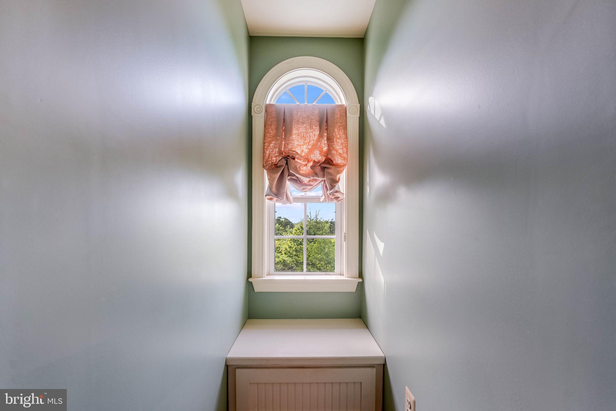 THE PLAINS - Residential