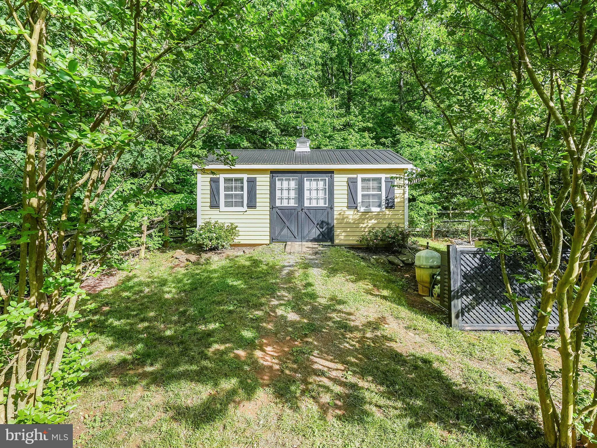 THE PLAINS - Residential