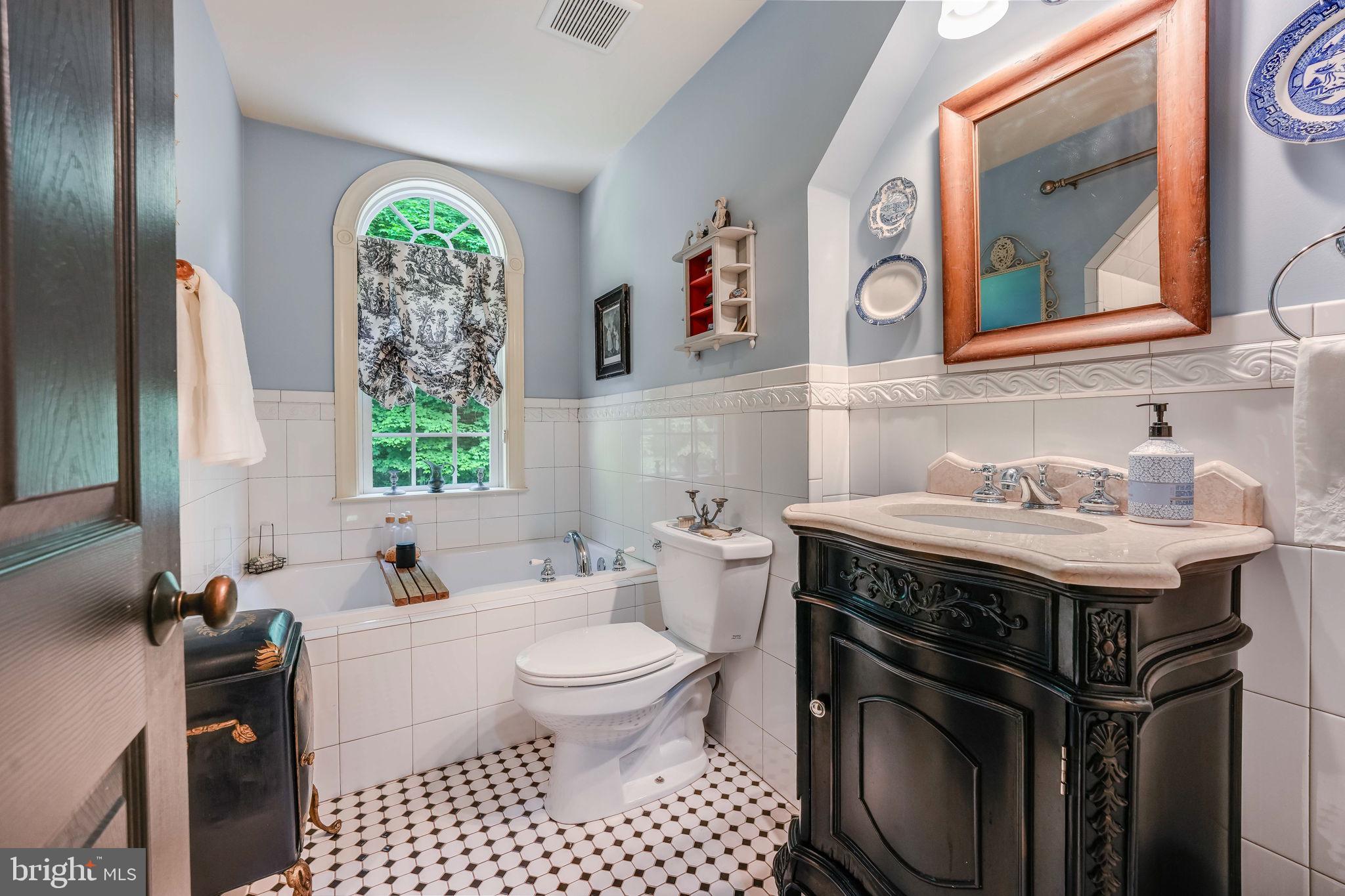 THE PLAINS - Residential